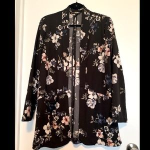 Dynamite floral blazer/cardigan